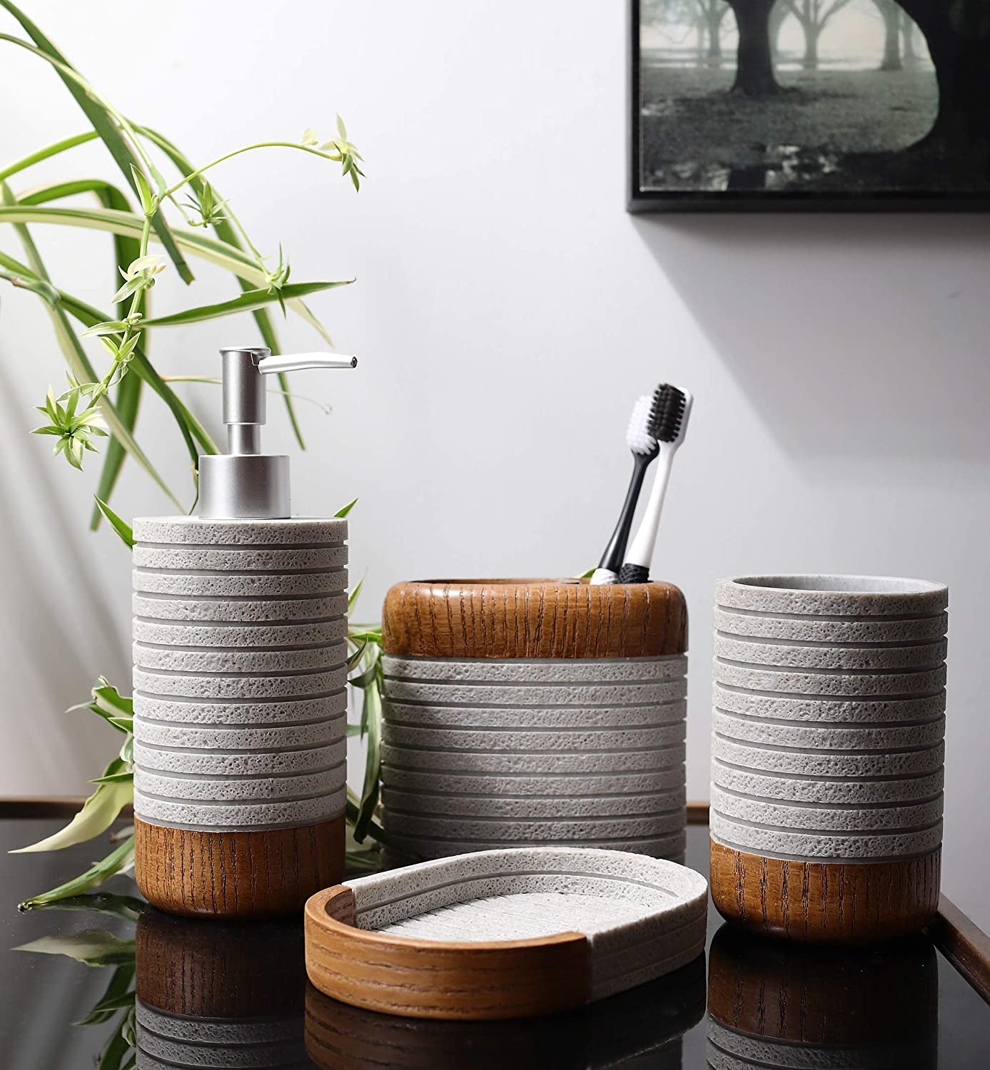 Bathroom Accessories Set